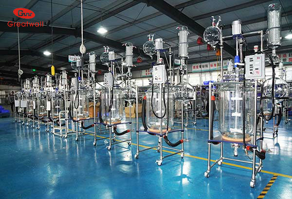 玻璃反應釜控溫介質怎么選擇？